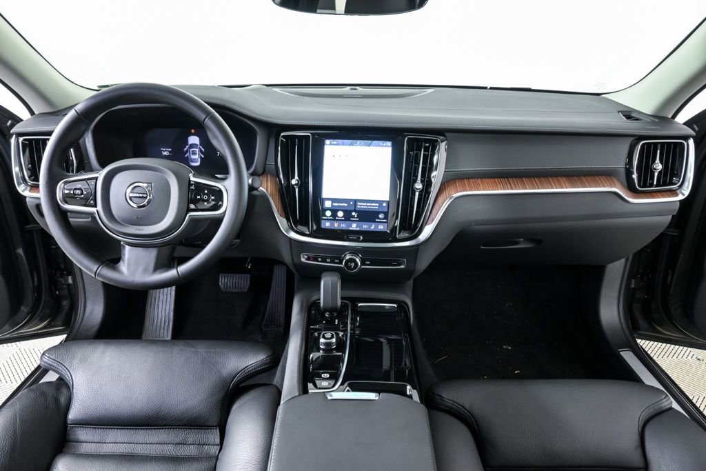 Certified 2025 Volvo S60 T8 Ultra image 20