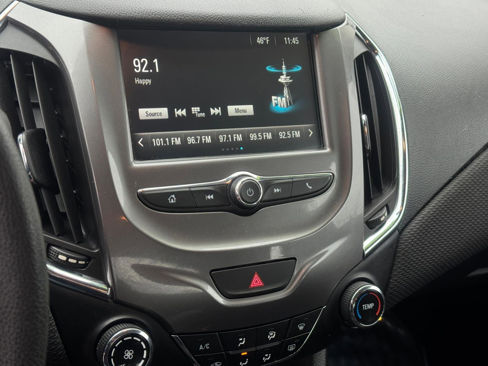 Used 2017 Chevrolet Cruze LT image 15