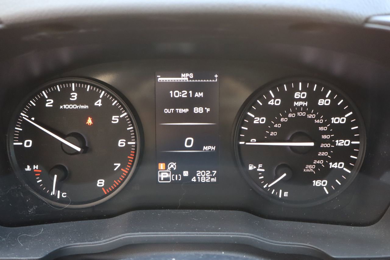 Used 2025 Subaru Crosstrek 2.0i AWD/4WD image 9