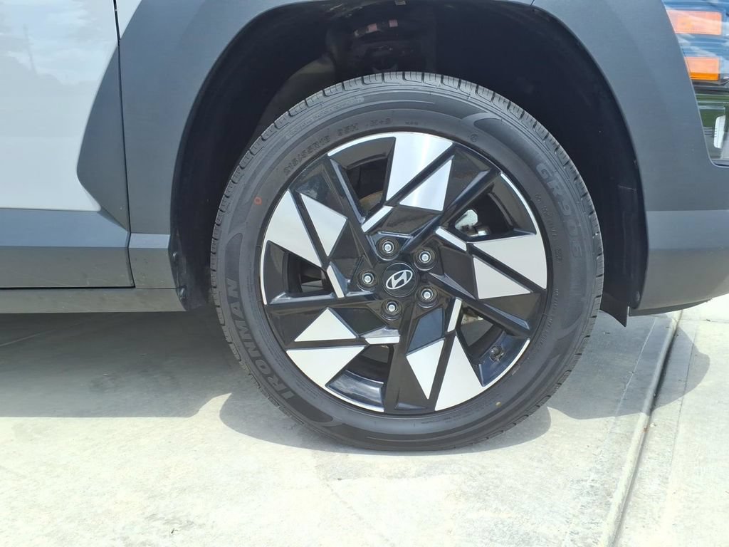 Used 2024 Hyundai Kona SEL AWD/4WD image 9