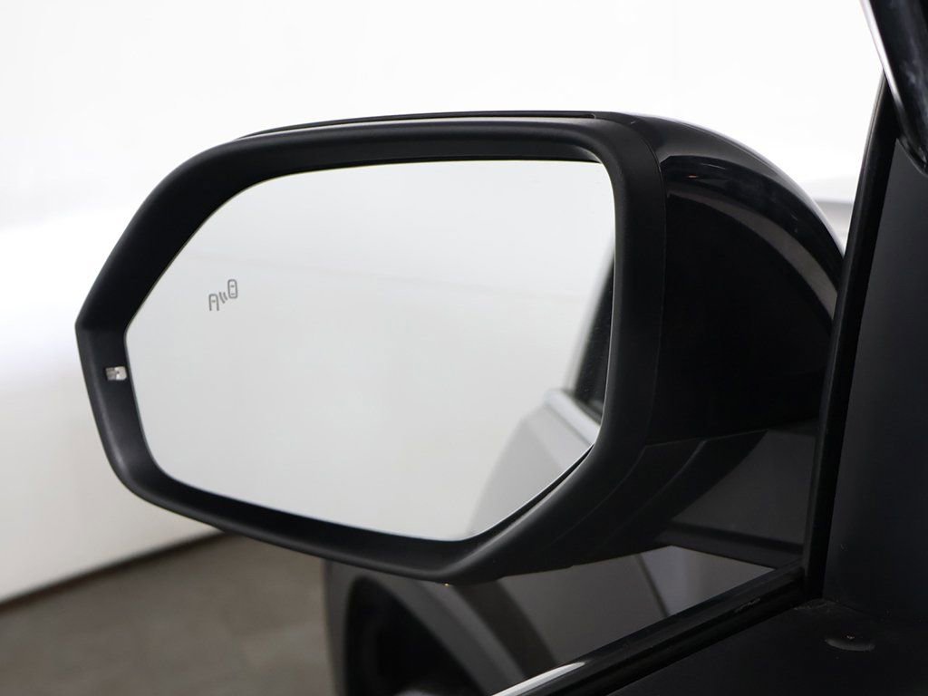 Used 2020 Volkswagen Atlas SEL R-Line image 41