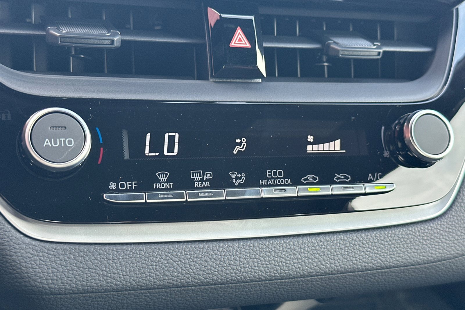 New 2026 Toyota Corolla SE w/ SE Premium Package image 16
