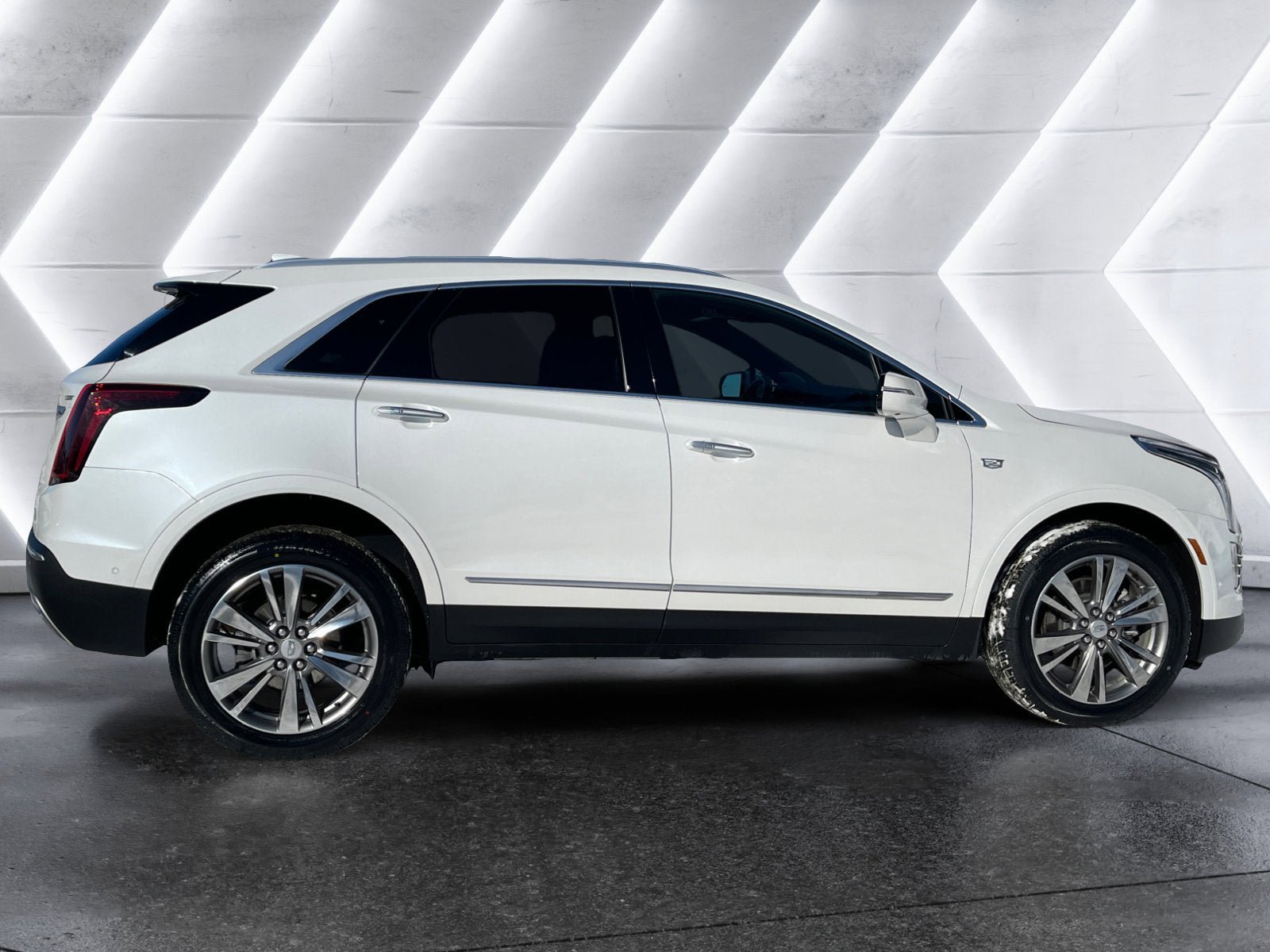 Used 2021 Cadillac XT5 Premium Luxury AWD/4WD image 7