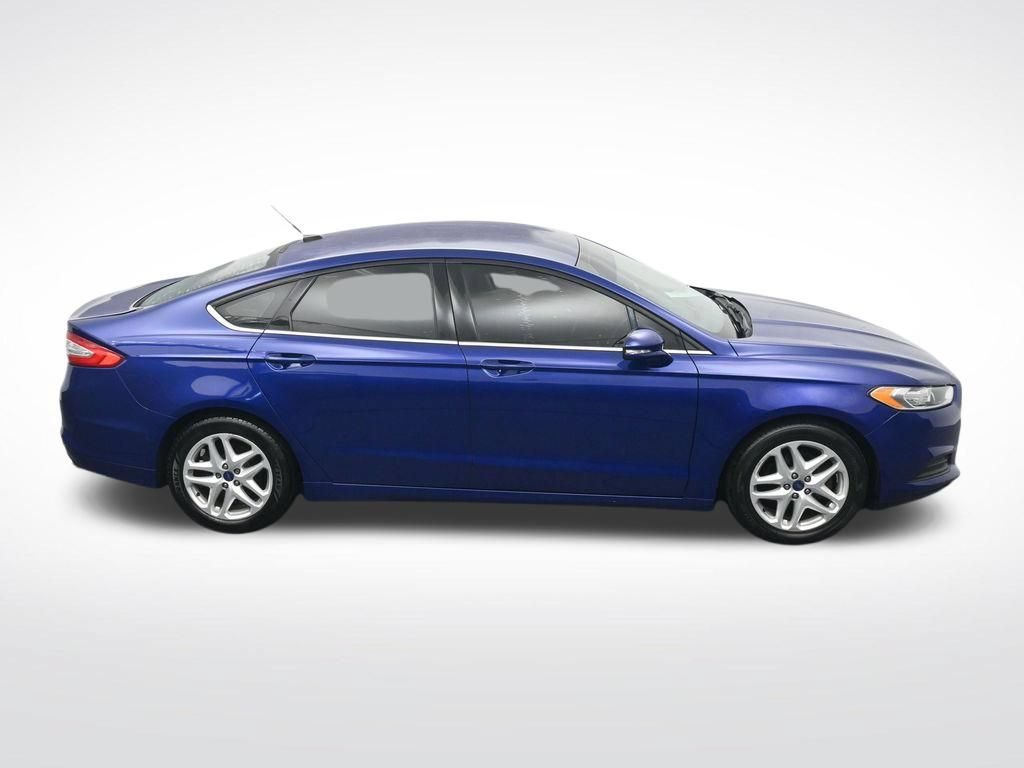 Used 2016 Ford Fusion SE FWD image 24