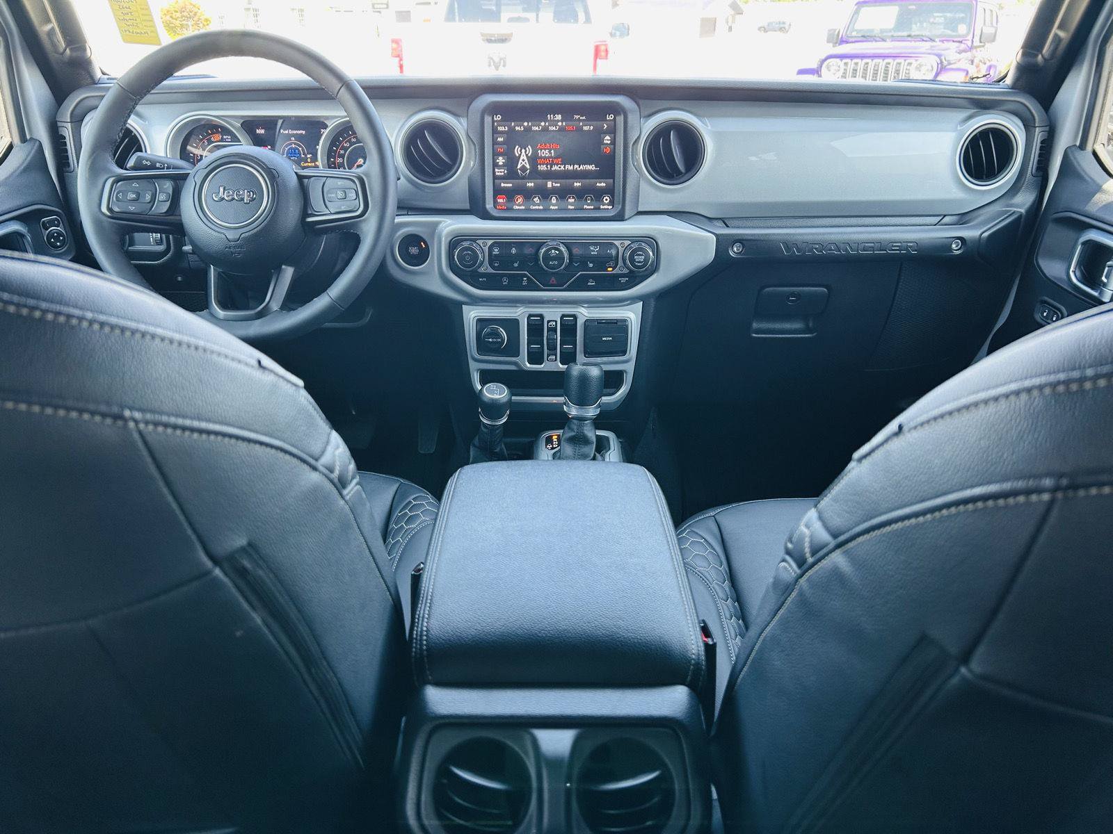 Used 2023 Jeep Wrangler Unlimited Sport w/ Sun And Sound Package AWD/4WD image 25