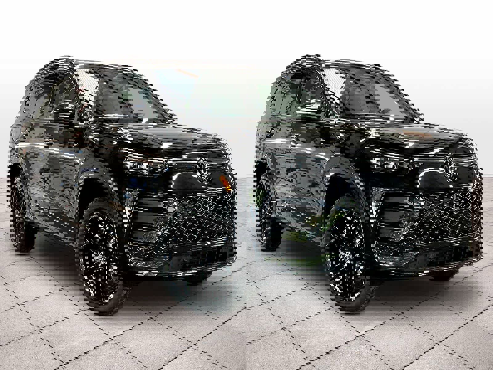 New 2026 Volkswagen Tiguan SE R-Line image 2