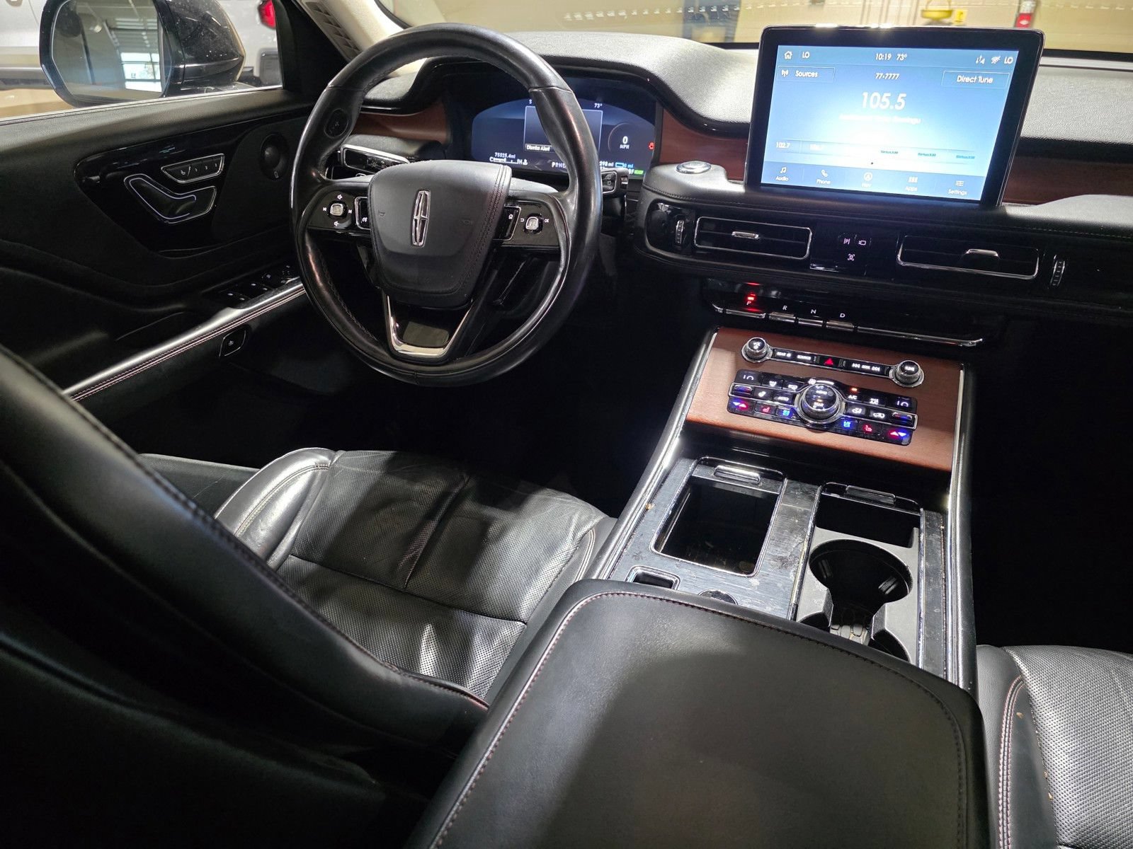 Used 2020 Lincoln Aviator Grand Touring w/ Elements Package Plus AWD/4WD image 16