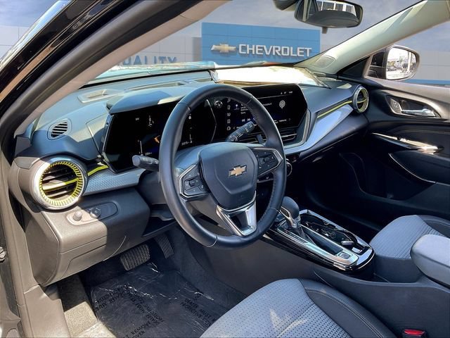 Certified 2024 Chevrolet Trax LT w/ Driver Confidence Package FWD image 19