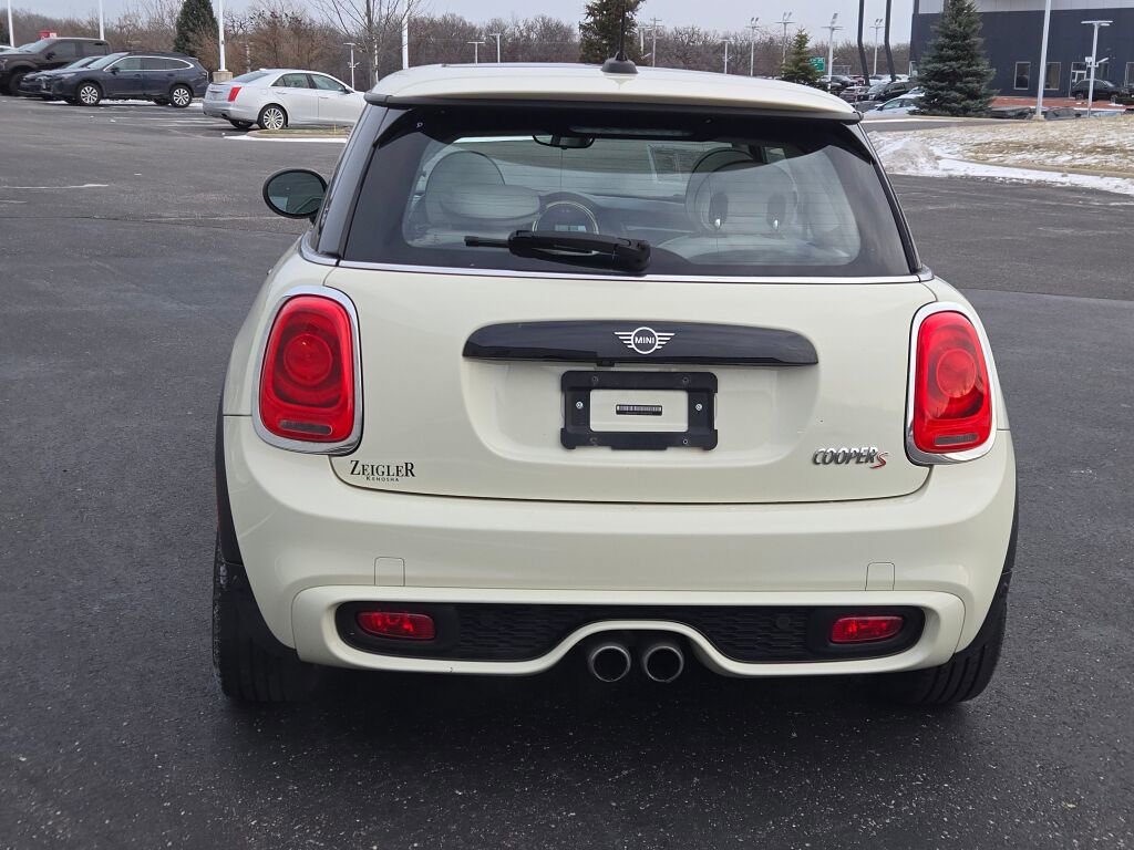 Used 2019 MINI Cooper S w/ Signature Upholstery Package image 7