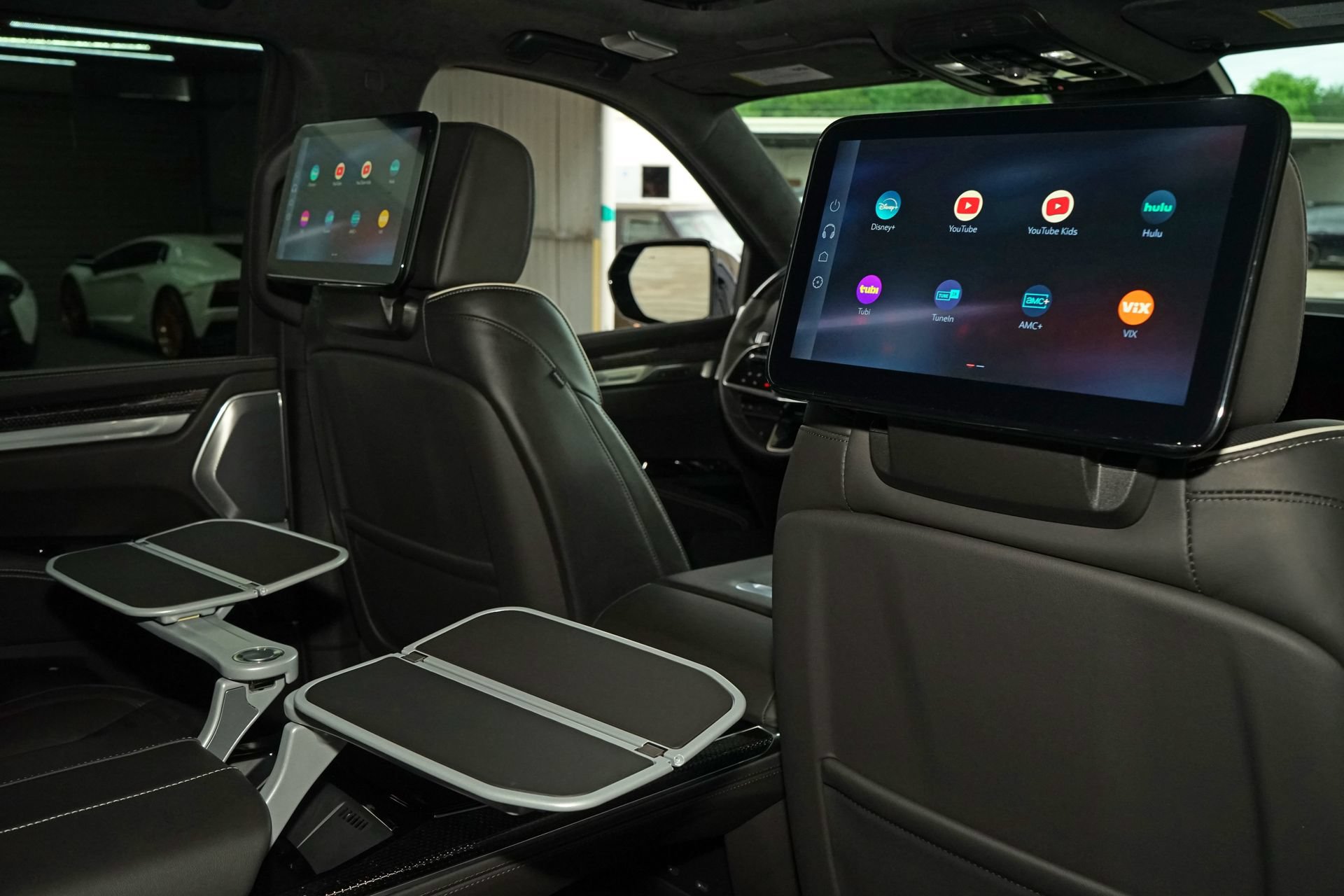 Used 2025 Cadillac Escalade V AWD/4WD image 30