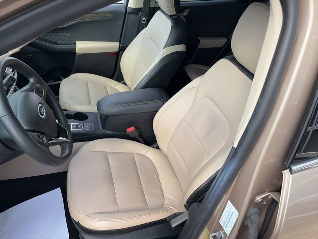 Certified 2020 Ford Escape Titanium image 7