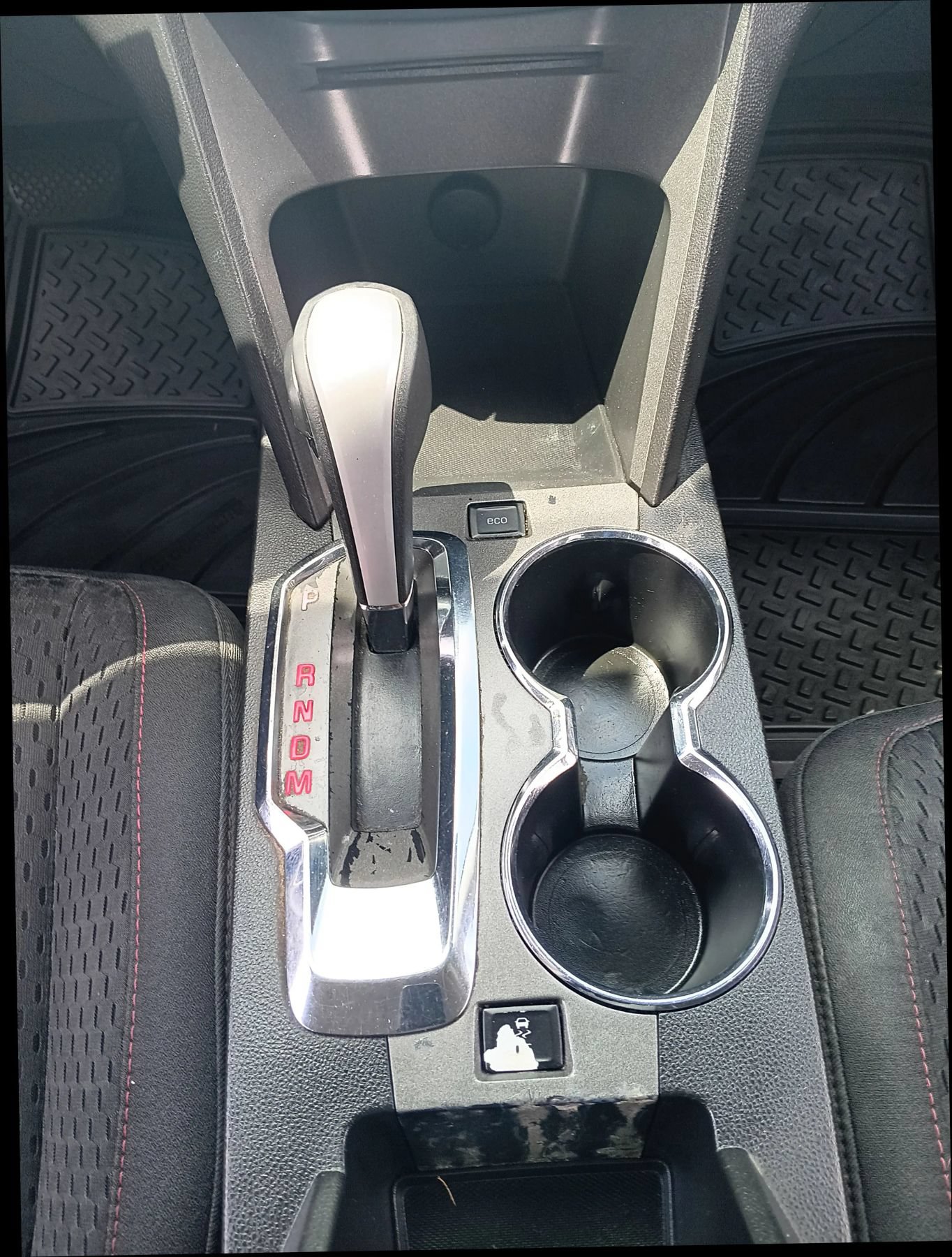 Used 2015 GMC Terrain SLE FWD image 17