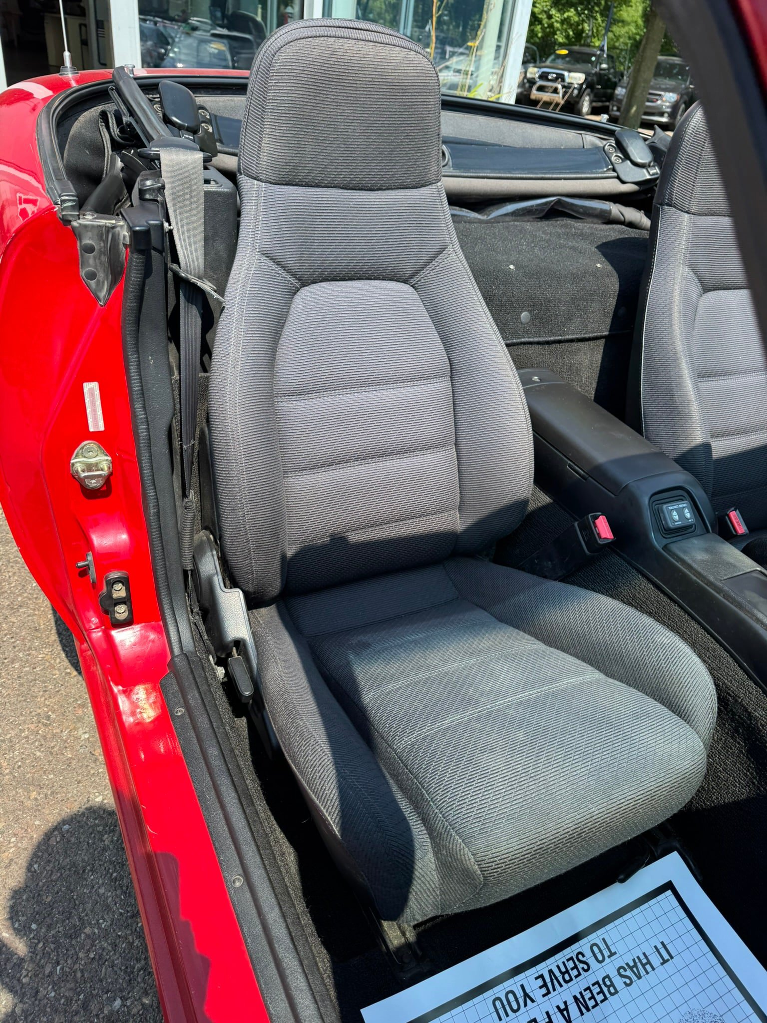 Used 1993 MAZDA MX-5 Miata RWD image 13