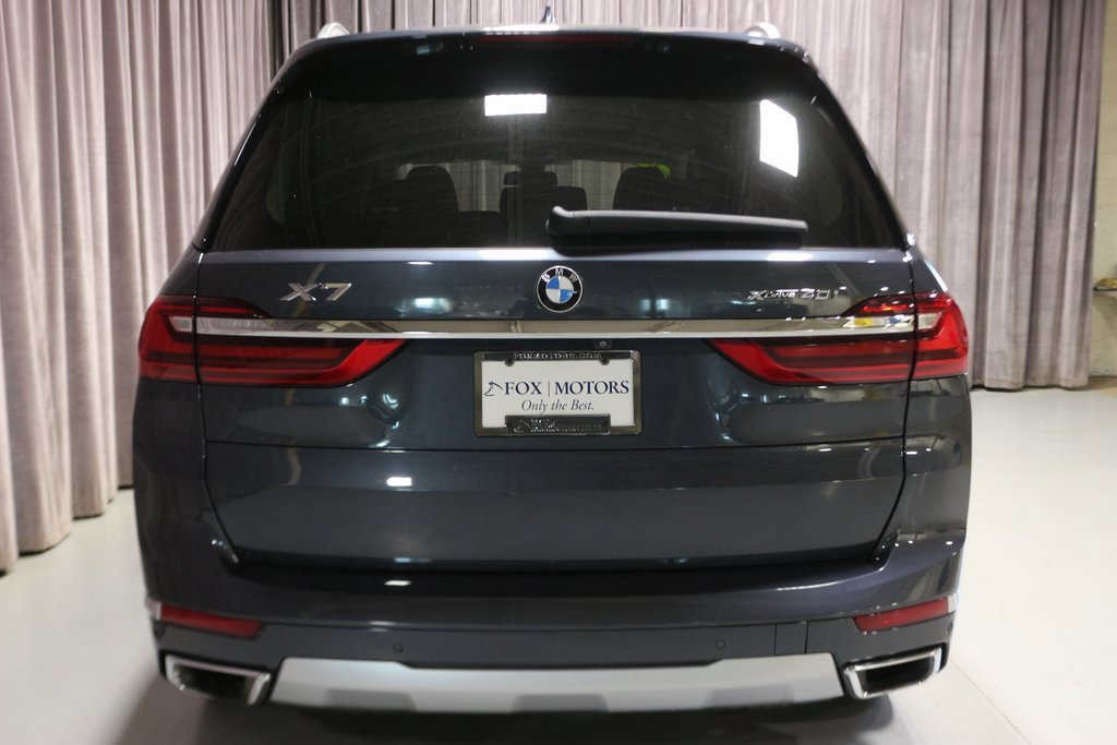 Used 2022 BMW X7 xDrive40i w/ Parking Assistance Package image 10