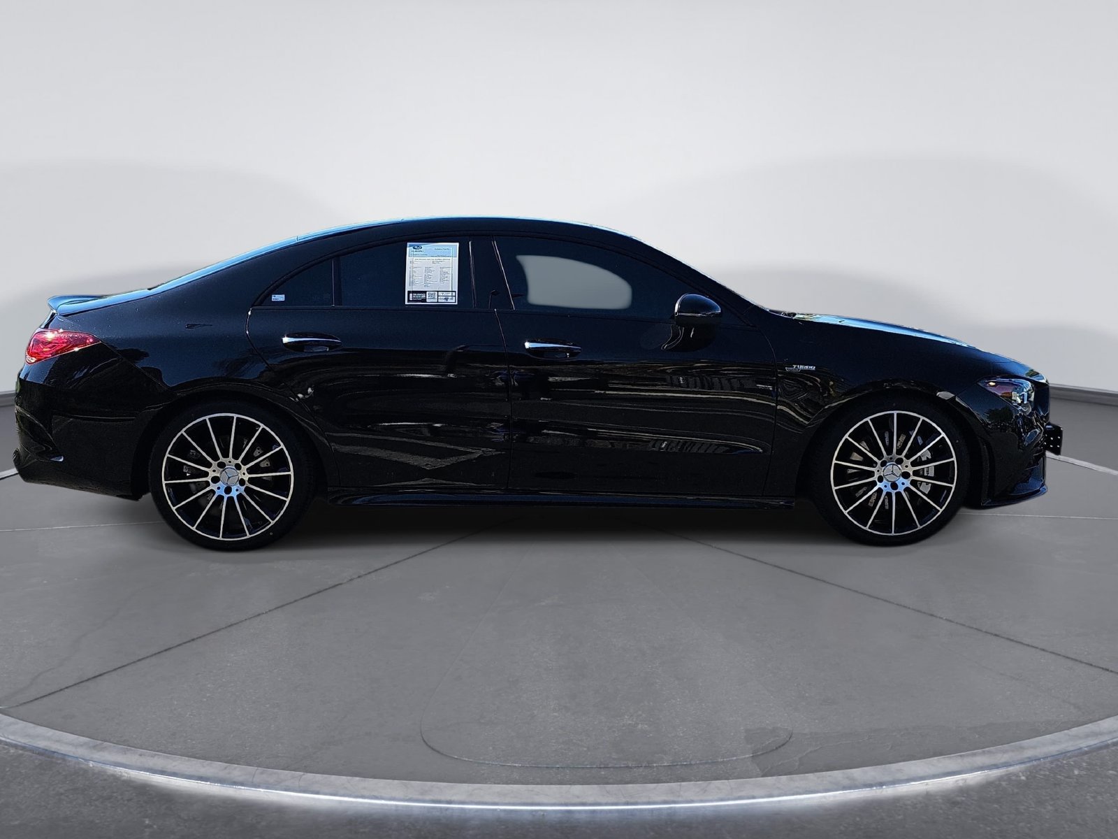 Used 2023 Mercedes-Benz CLA 35 AMG 4MATIC image 2