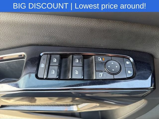 Used 2022 Nissan Pathfinder SV FWD image 24