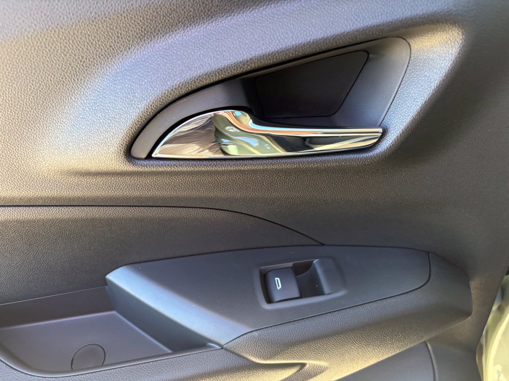 New 2026 Chevrolet Trax ACTIV w/ Sunroof Package FWD image 41