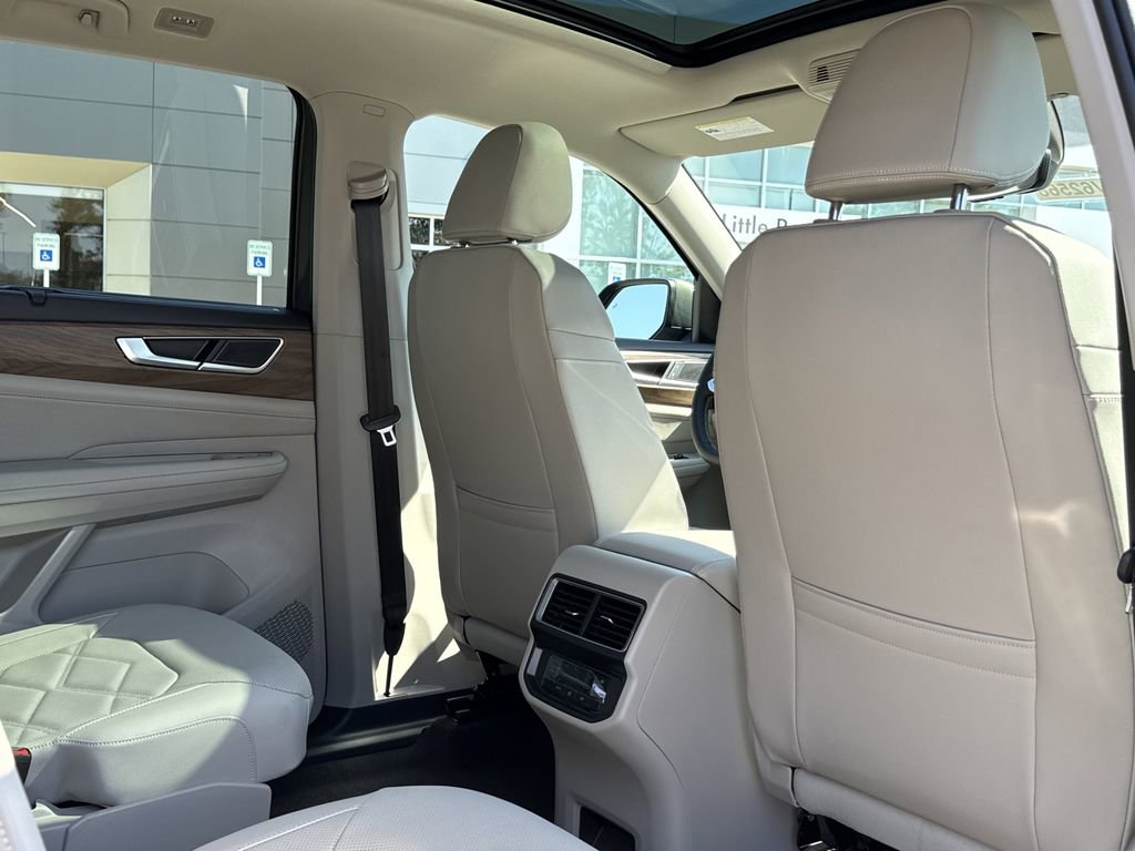 New 2026 Volkswagen Atlas SE image 21