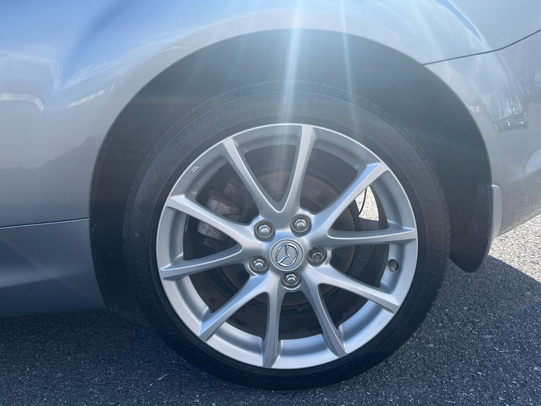 Used 2009 MAZDA MX-5 Miata Touring image 12