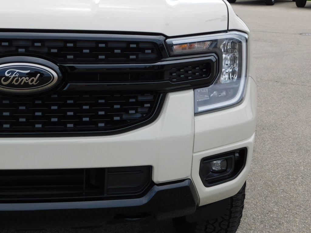Used 2025 Ford Ranger XLT w/ FX4 Off-Road Package image 13