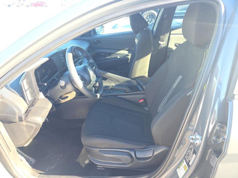 Used 2025 Hyundai Elantra Sport image 7