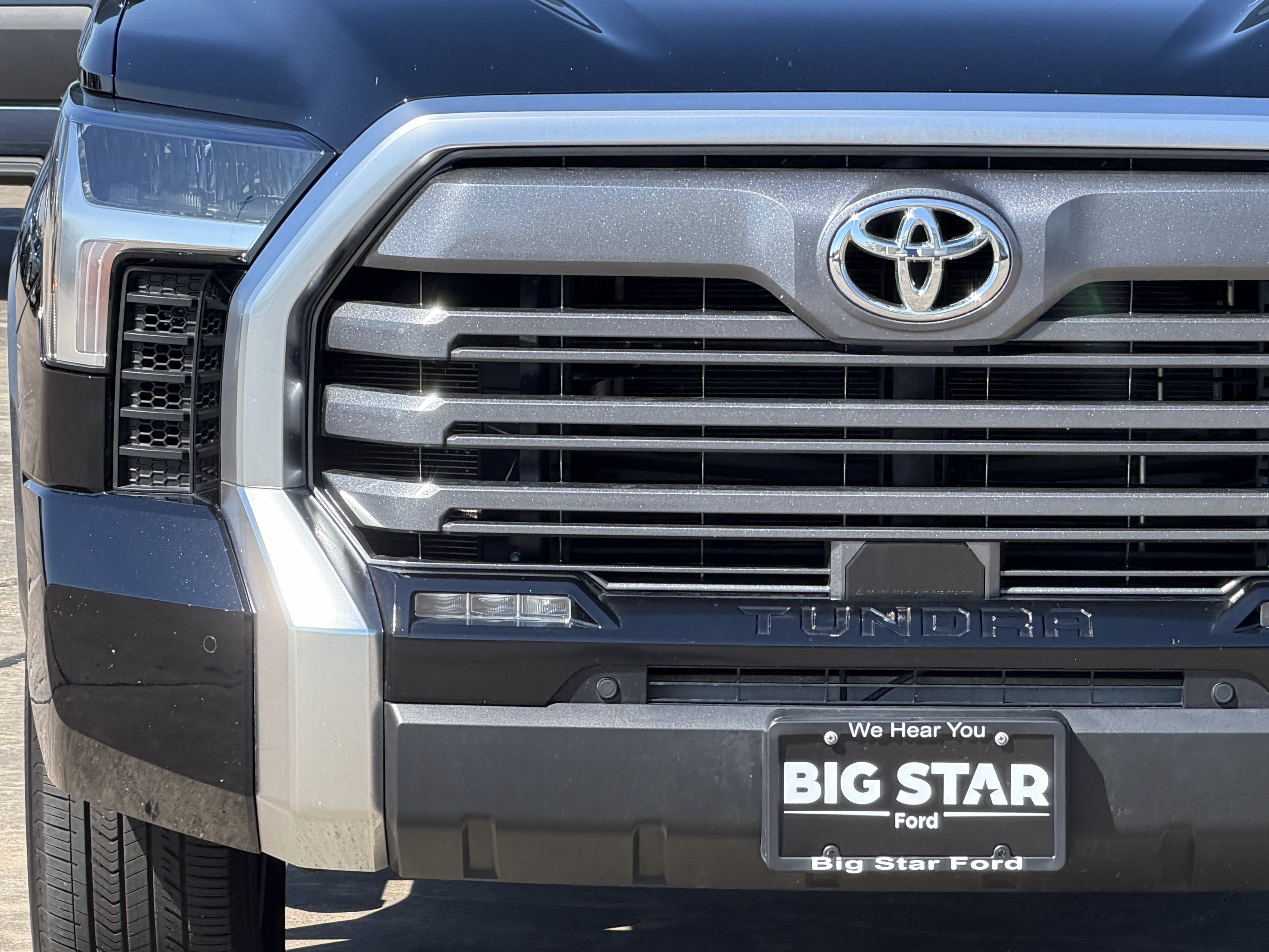 Used 2026 Toyota Tundra Limited w/ Power Package AWD/4WD image 10