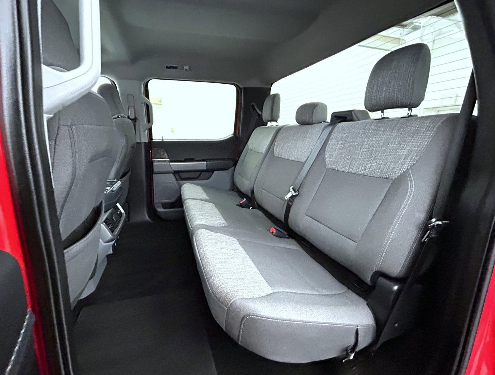 Used 2022 Ford F150 XLT w/ Equipment Group 302A High image 19