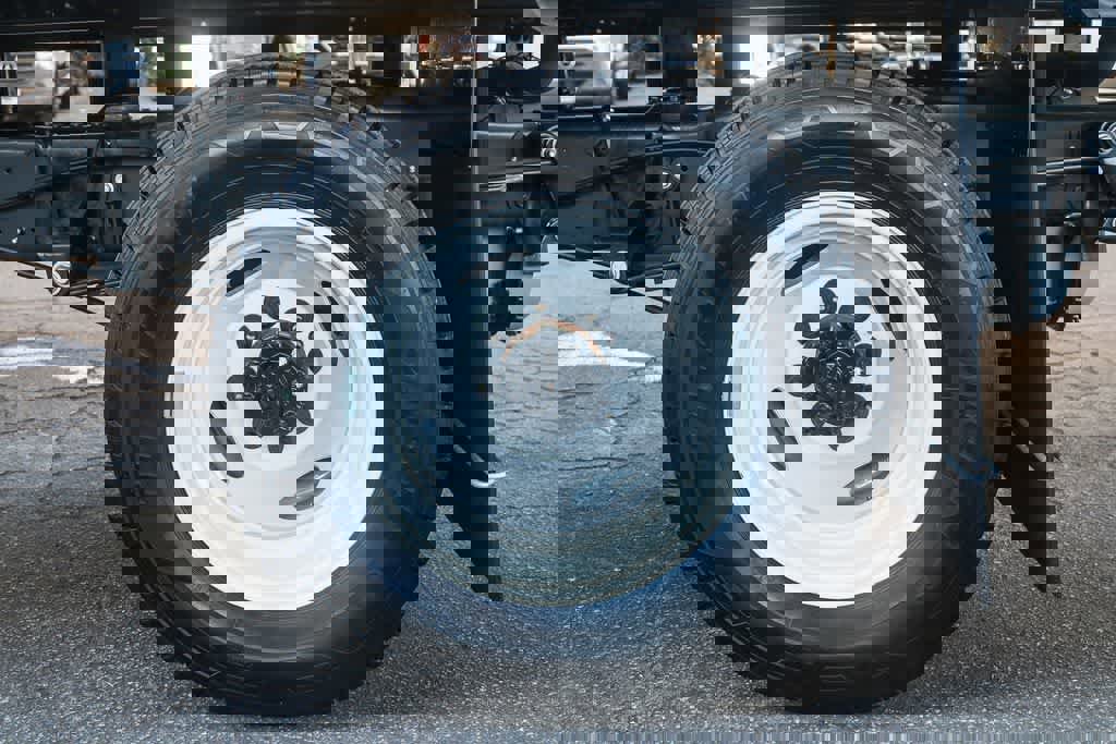 New 2026 Ford E-350 and Econoline 350 Super Duty w/ Power Equipment Group image 12