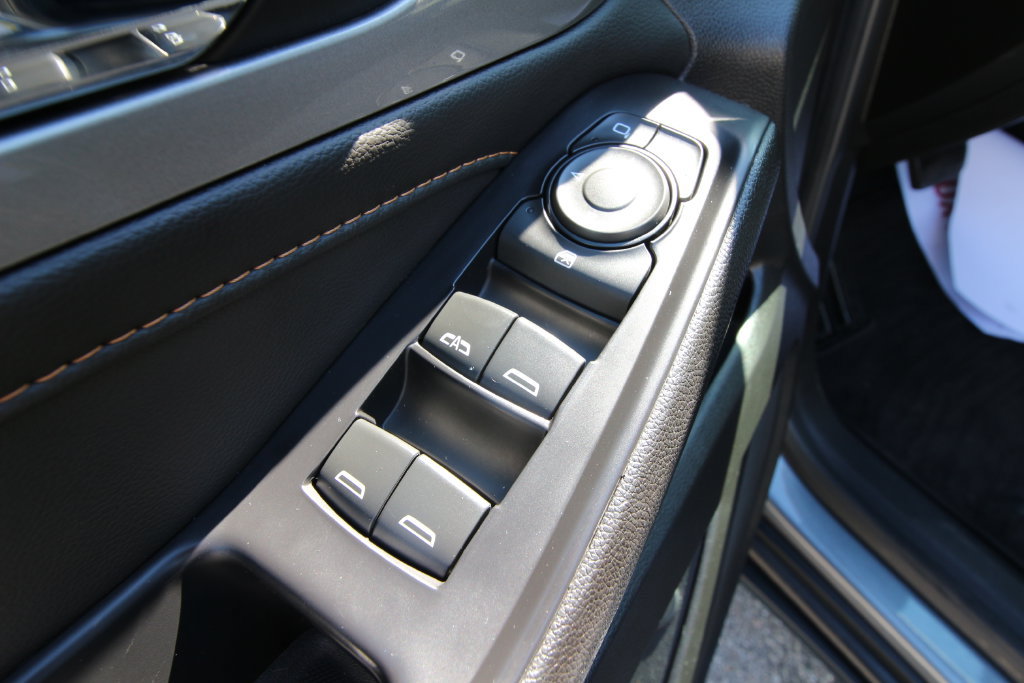 Used 2021 Chevrolet Traverse LT FWD image 14