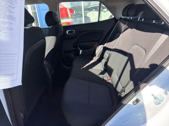 Certified 2025 Hyundai Venue SE image 31