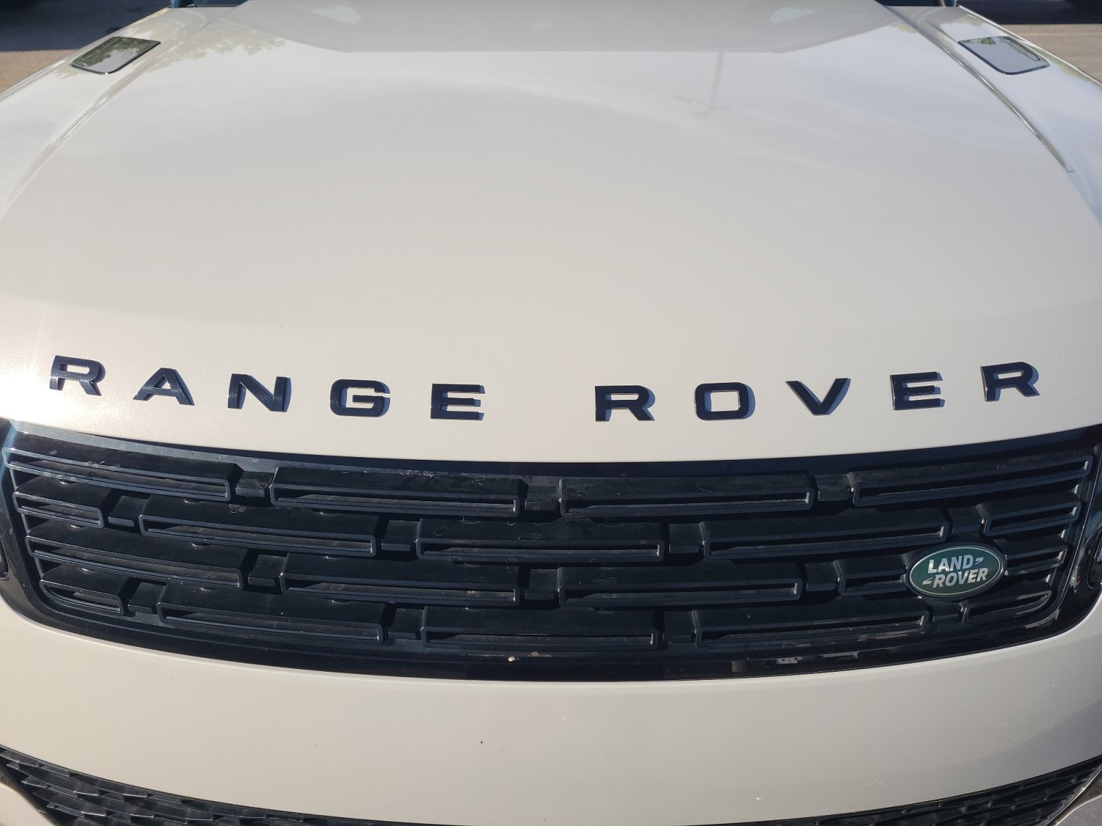 Used 2024 Land Rover Range Rover Sport Dynamic SE AWD/4WD image 16