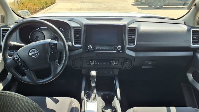 Used 2022 Nissan Frontier SV image 19