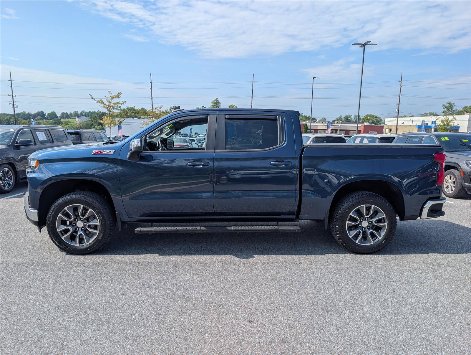 Used 2020 Chevrolet Silverado 1500 LT w/ All-Star Edition AWD/4WD image 2