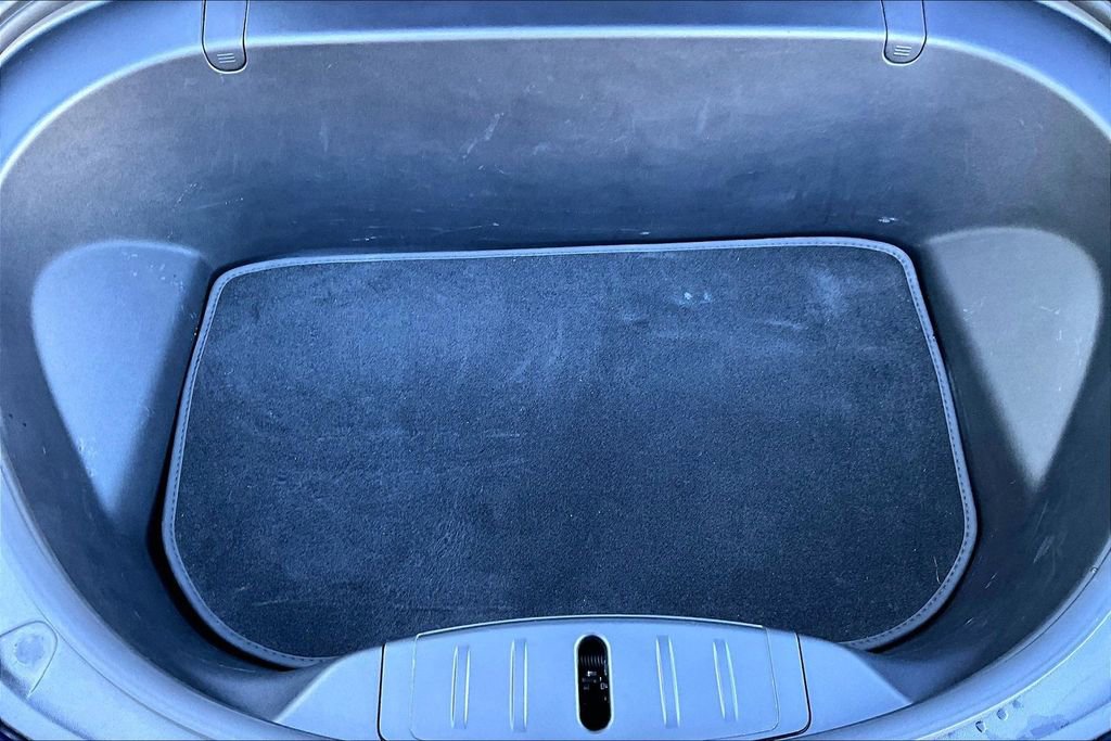 Used 2019 Tesla Model 3 Long Range image 32