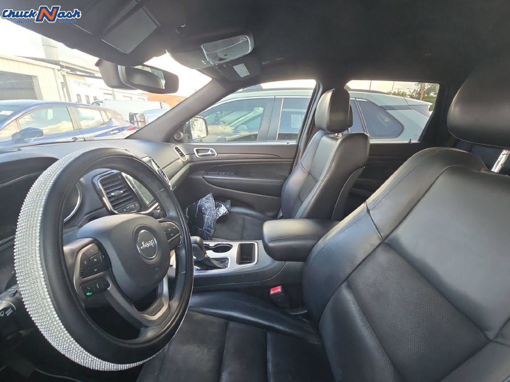 Used 2019 Jeep Grand Cherokee Laredo w/ Laredo X Package RWD image 8