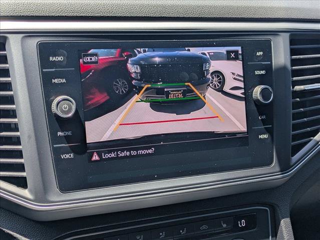 Used 2021 Volkswagen Atlas Cross Sport SE w/ Panoramic Sunroof Package FWD image 13