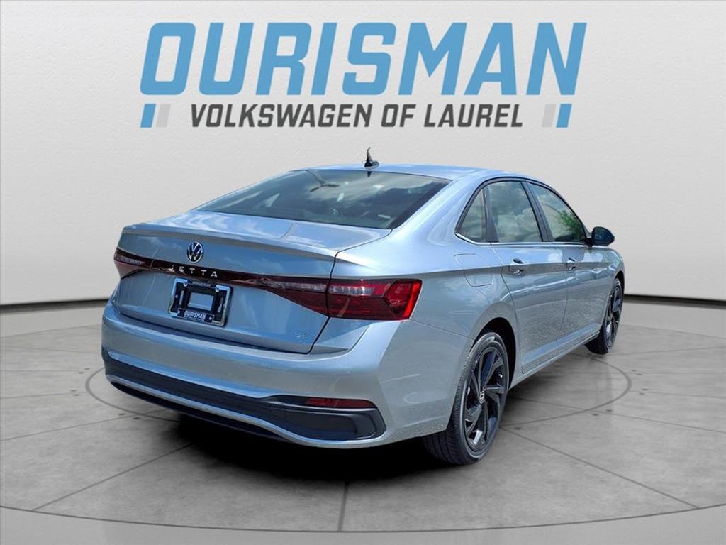New 2026 Volkswagen Jetta SE image 3