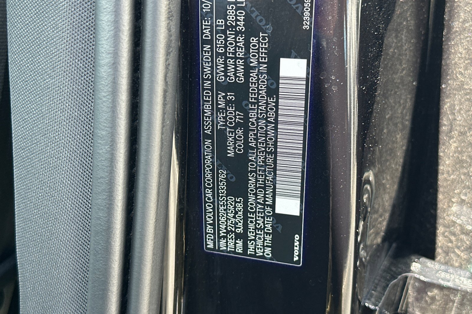 Certified 2025 Volvo XC90 B6 Plus image 37