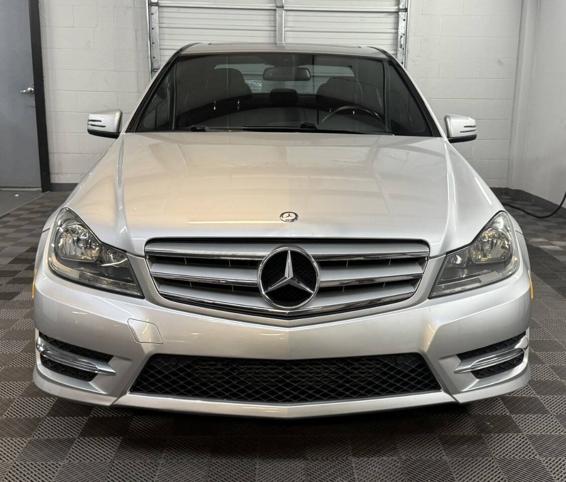 Used 2013 Mercedes-Benz C 250 Sedan image 3