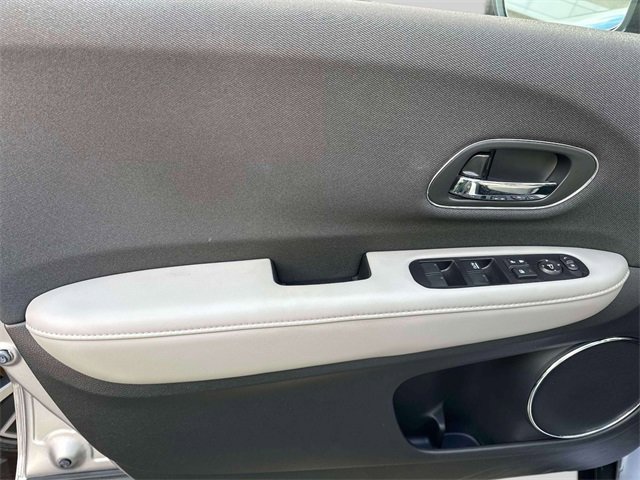 Used 2020 Honda HR-V EX image 16