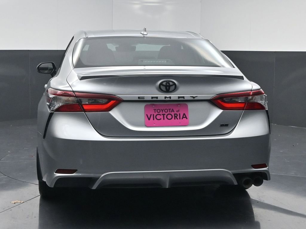 Used 2023 Toyota Camry SE image 19