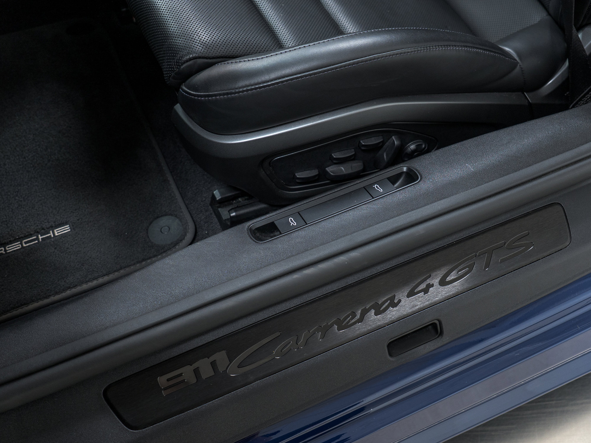 Certified 2022 Porsche 911 Carrera 4 GTS image 15
