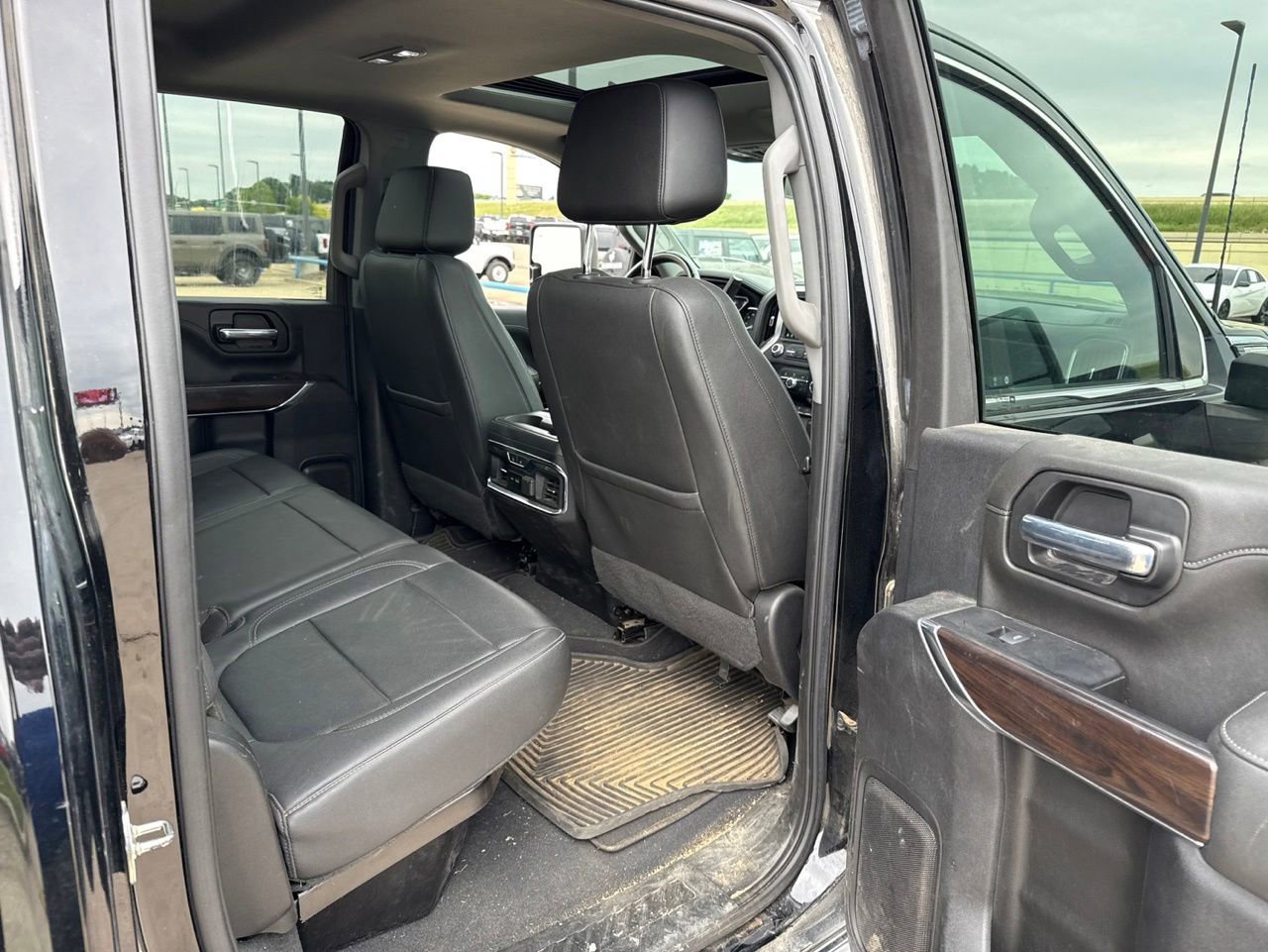 Used 2023 GMC Sierra 2500 SLT w/ Texas SLT Premium Package RWD image 12