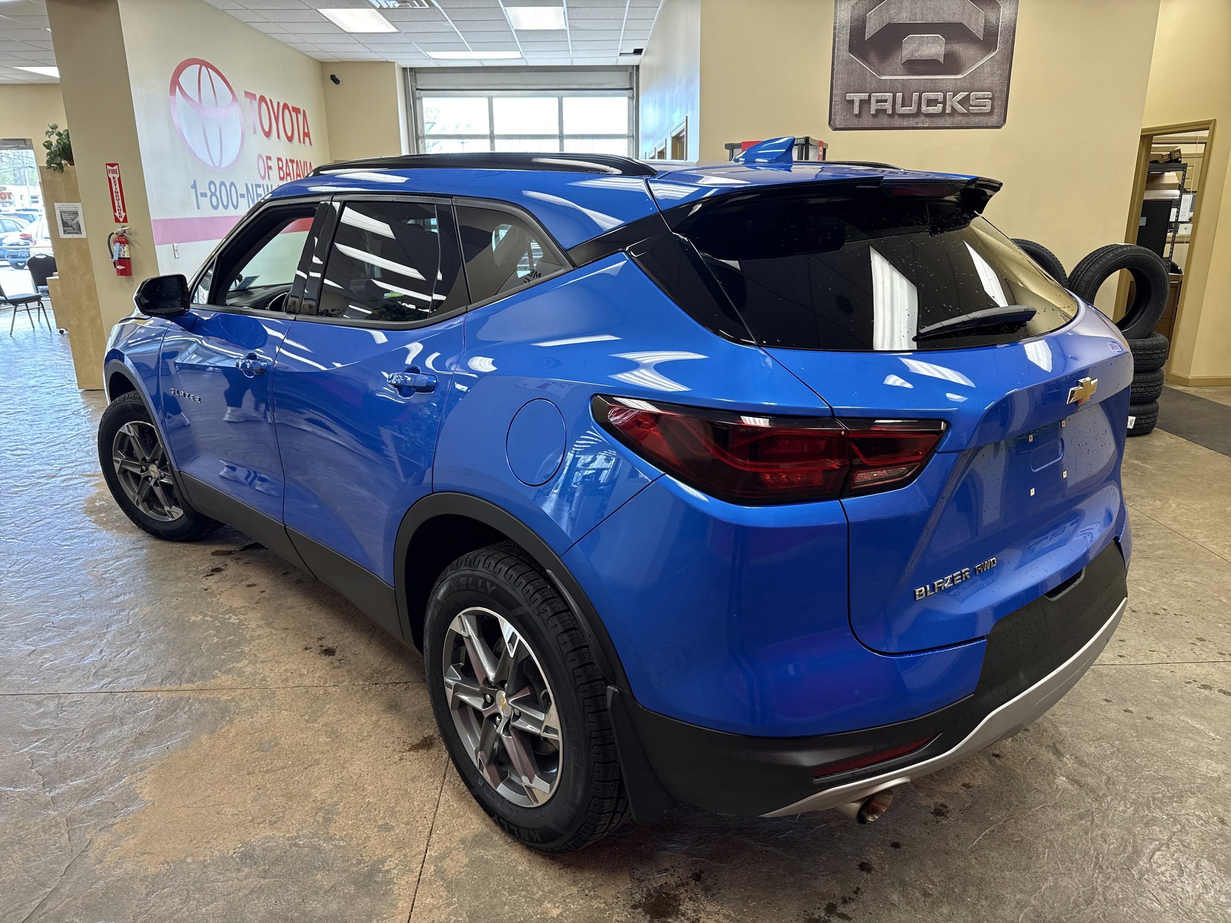 Used 2024 Chevrolet Blazer LT w/ Convenience Package AWD/4WD image 19