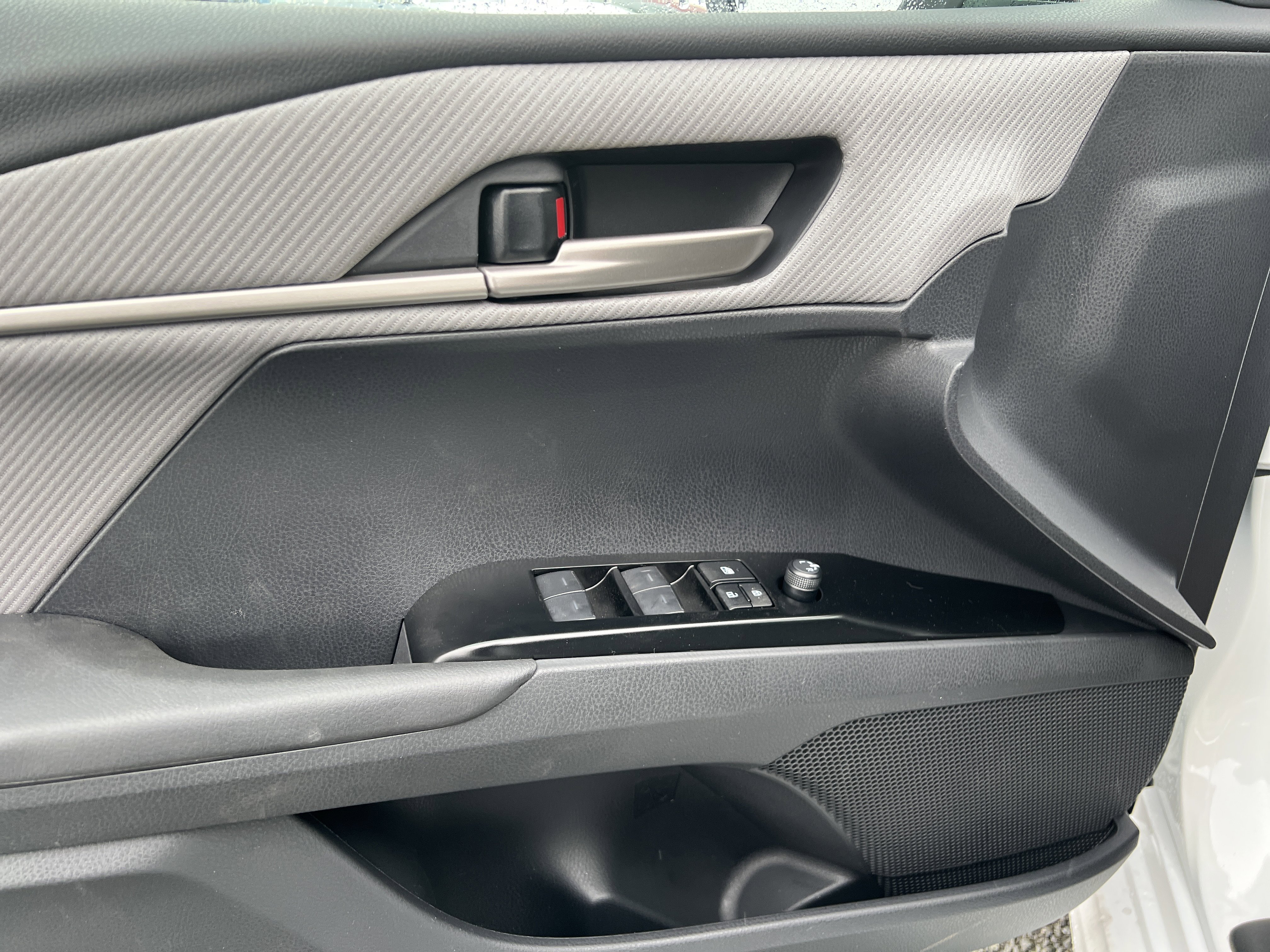 New 2026 Toyota Camry SE image 11