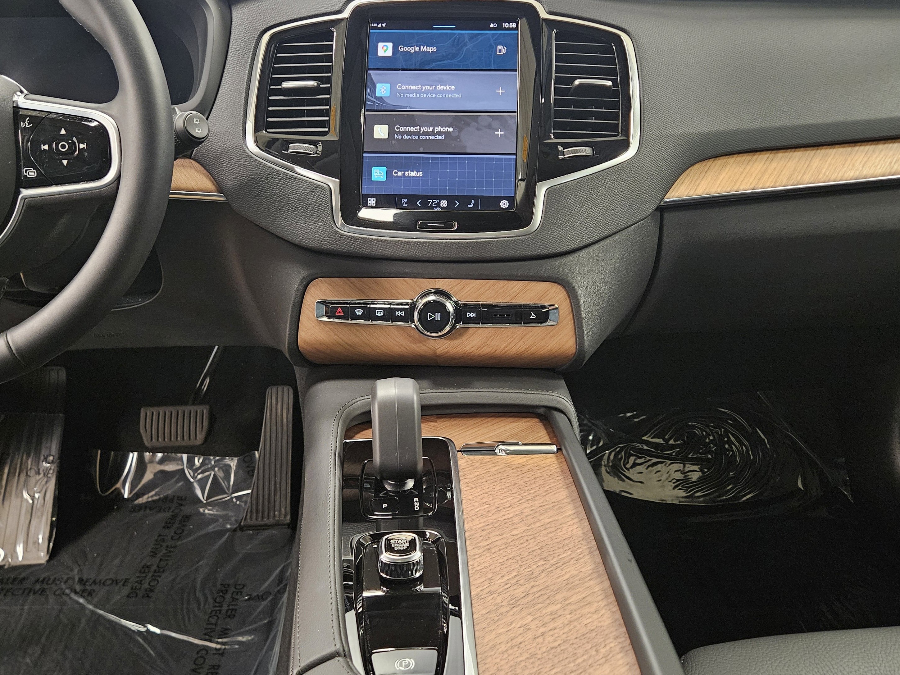 Used 2025 Volvo XC90 B6 Plus w/ Protection Package Premier image 14