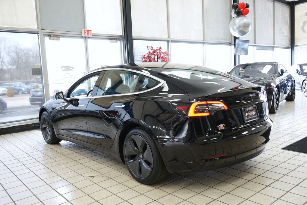 Used 2018 Tesla Model 3 Long Range image 4