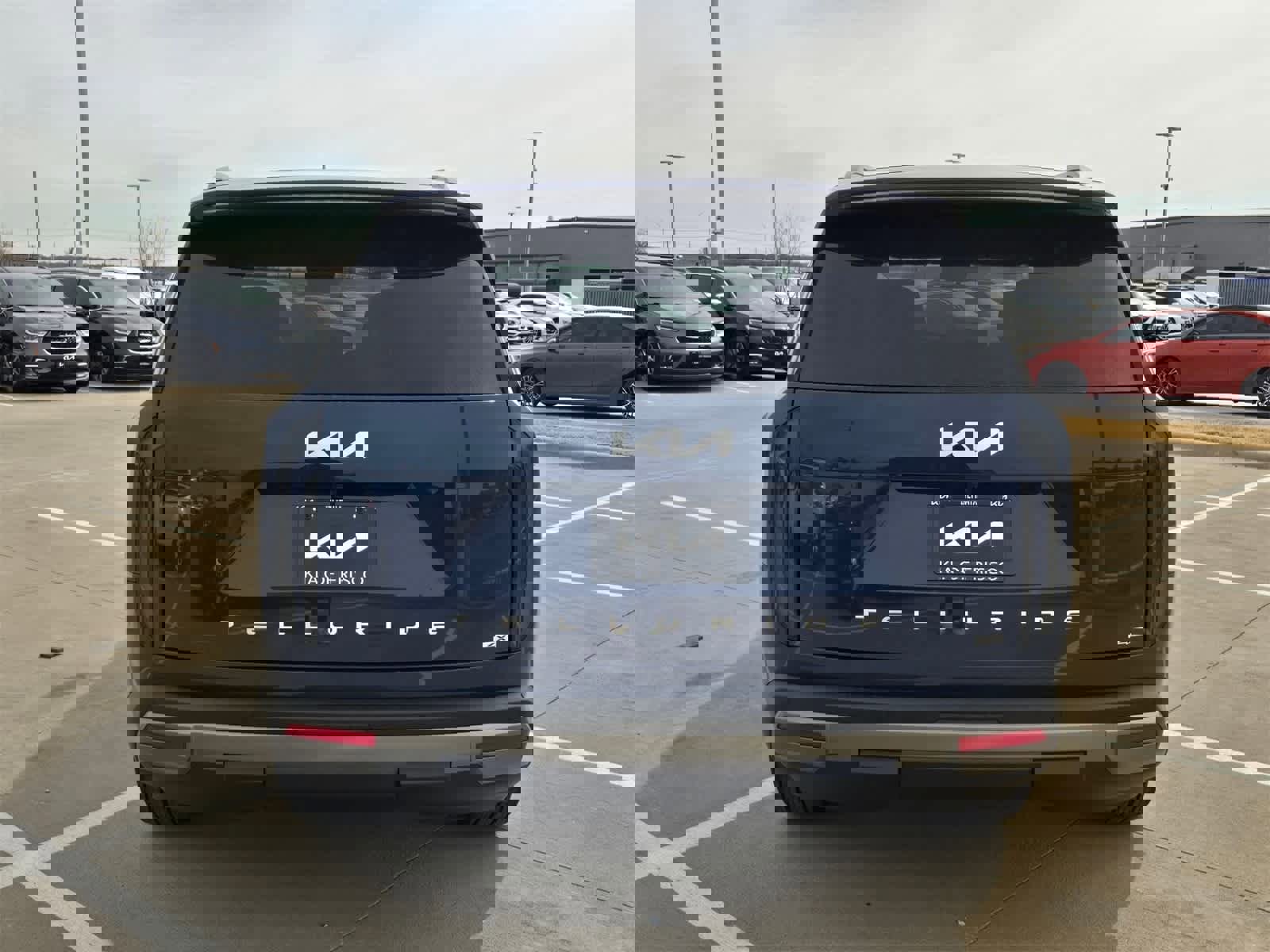 New 2027 Kia Telluride S image 4