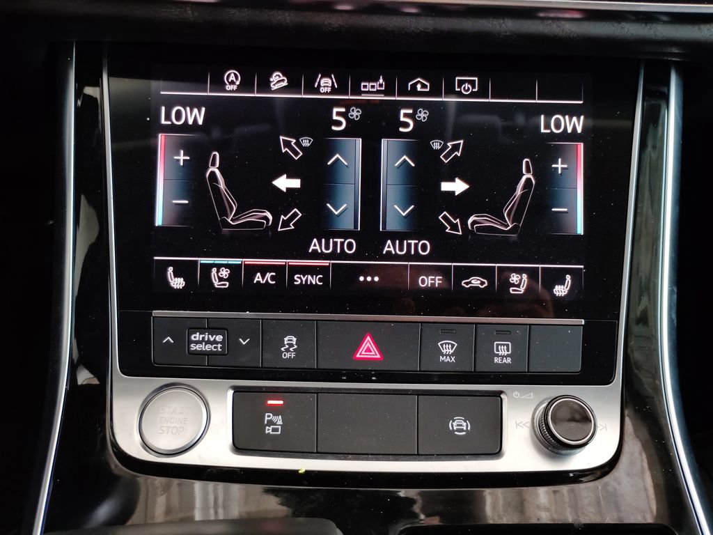 Used 2019 Audi Q8 Premium Plus w/ Premium Plus AWD/4WD image 40