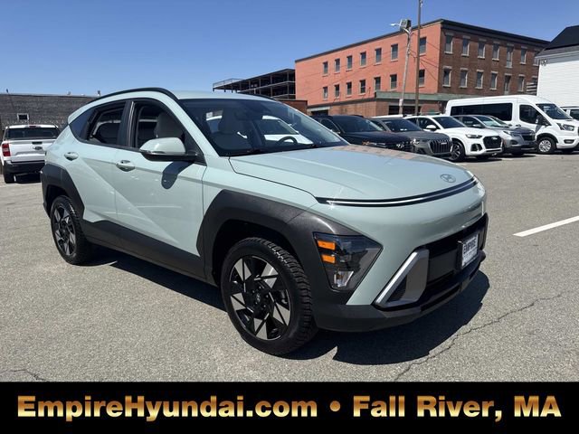 Used 2024 Hyundai Kona SEL image 2
